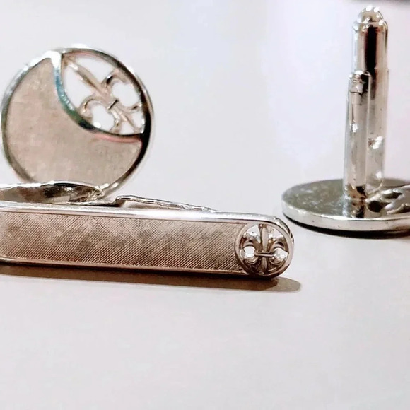Shields Cuff Links Tie Bar Set Fleur De Lis - Picture 5 of 5
